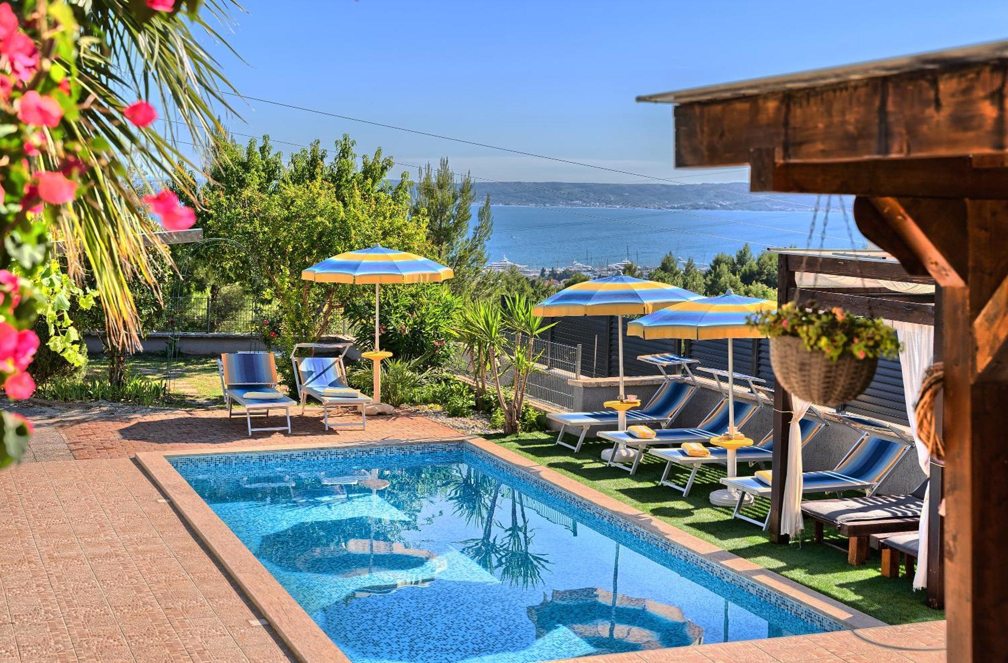 Villa Antea Kaštela エクステリア 写真